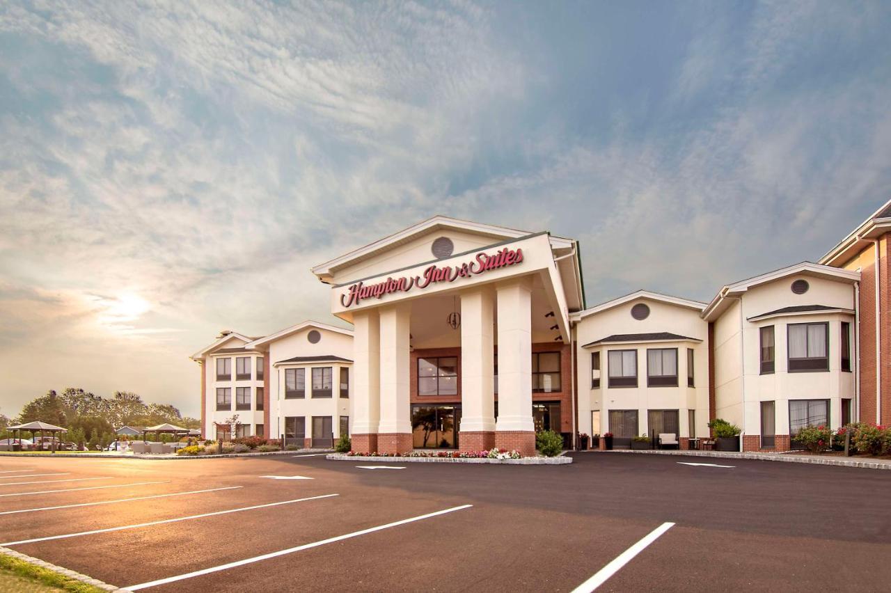 Hampton Inn & Suites Fairfield Fairfield  Exterior photo